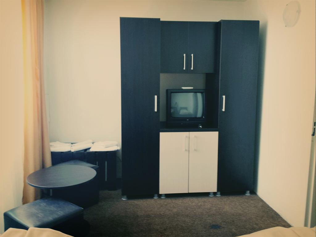 Dacia Hotel Băile Herculane Habitación foto